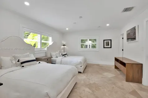 6140 SW 90th Street Pinecrest FL 33156