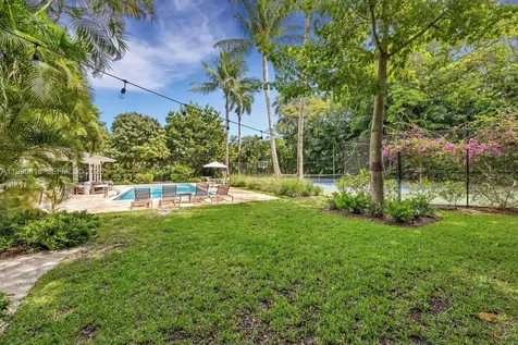 6140 SW 90th Street Pinecrest FL 33156