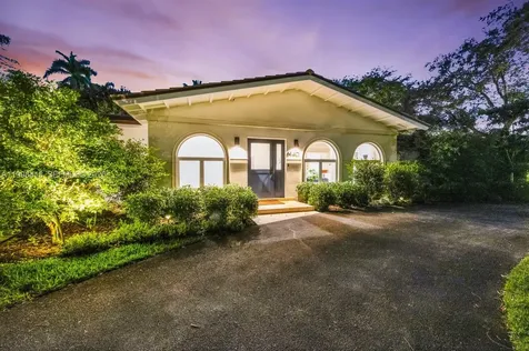 6140 SW 90th Street Pinecrest FL 33156