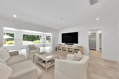 6140 SW 90th Street Pinecrest FL 33156