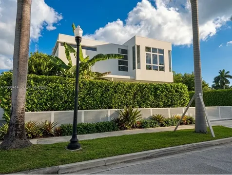 949 Tyler Street Hollywood FL 33019