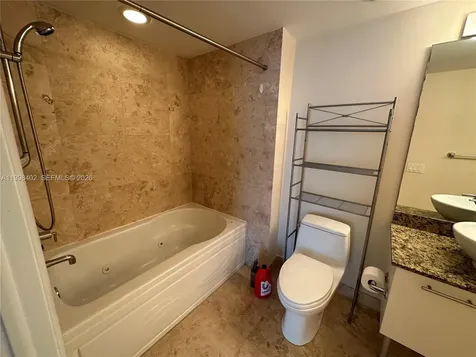 41 SE 5th Street Miami FL 33131