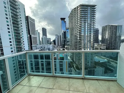 41 SE 5th Street Miami FL 33131