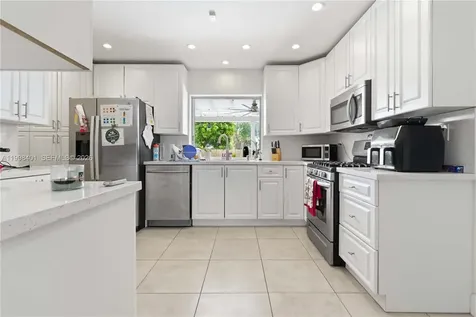 19911 SW 84th Avenue Cutler Bay FL 33189