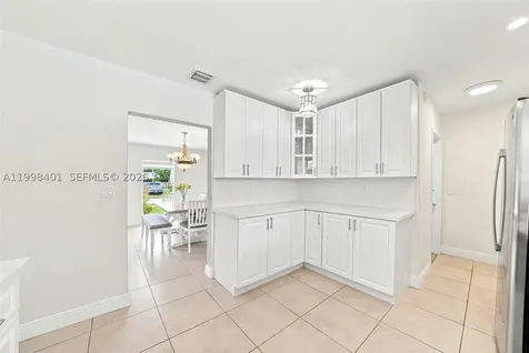 19911 SW 84th Avenue Cutler Bay FL 33189