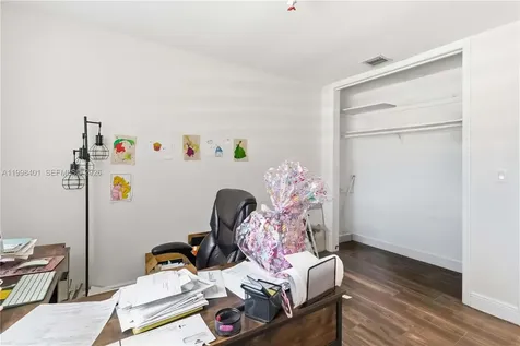 19911 SW 84th Avenue Cutler Bay FL 33189