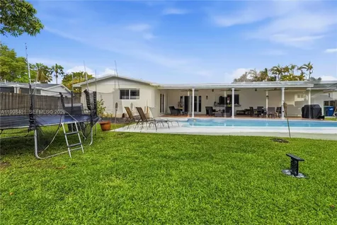 19911 SW 84th Avenue Cutler Bay FL 33189