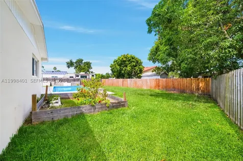 19911 SW 84th Avenue Cutler Bay FL 33189