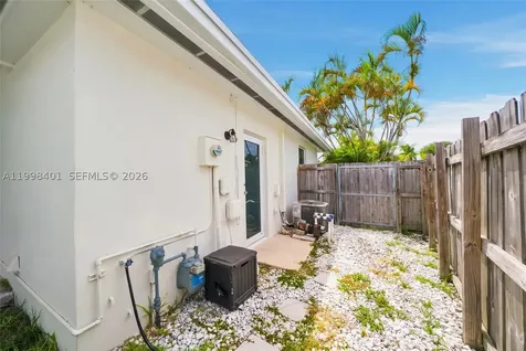 19911 SW 84th Avenue Cutler Bay FL 33189