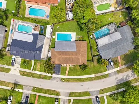 19911 SW 84th Avenue Cutler Bay FL 33189