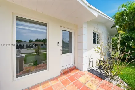 19911 SW 84th Avenue Cutler Bay FL 33189