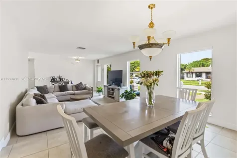 19911 SW 84th Avenue Cutler Bay FL 33189