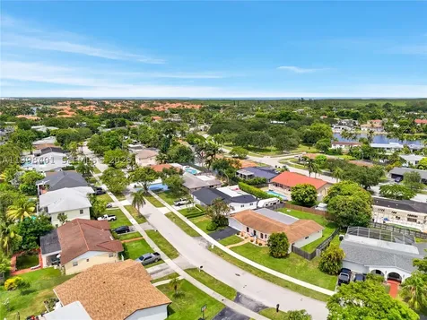 19911 SW 84th Avenue Cutler Bay FL 33189