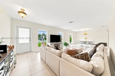 19911 SW 84th Avenue Cutler Bay FL 33189