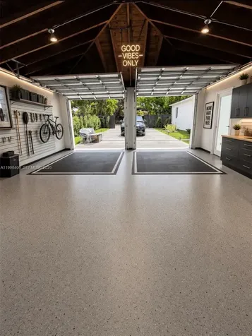 596 Ragan Drive Miami Springs FL 33166