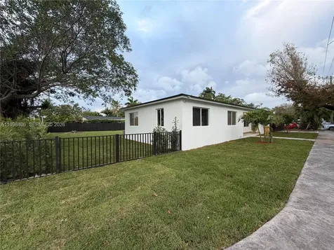 596 Ragan Drive Miami Springs FL 33166