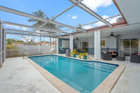 5214 W Park Road Hollywood FL 33021
