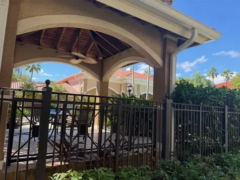 200 SW 117th Terrace Pembroke Pines FL 33025