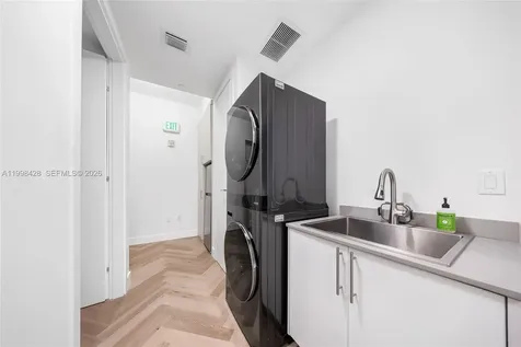 3300 NE 188th Street Aventura FL 33180