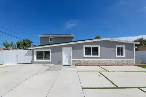 3811 SW 47 Avenue West Park FL 33023