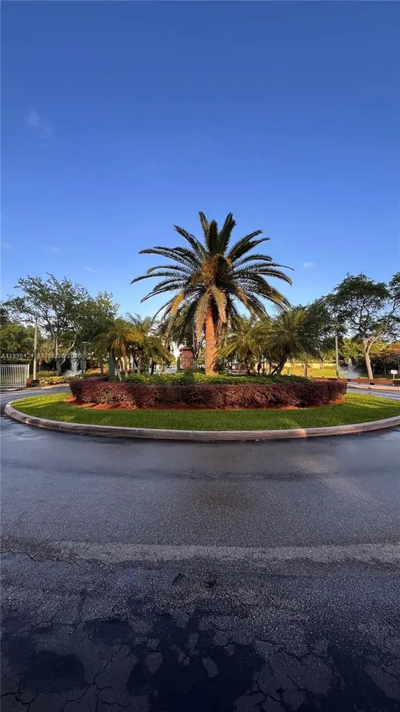4943 Leeward Lane Dania Beach FL 33312