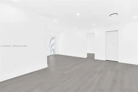 14321 Madison Street Miami FL 33176