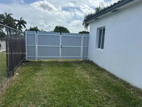 14321 Madison Street Miami FL 33176