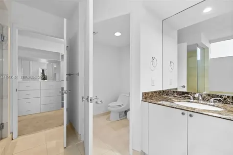 17555 Collins Avenue Sunny Isles Beach FL 33160