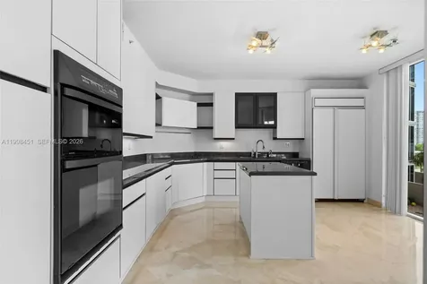 17555 Collins Avenue Sunny Isles Beach FL 33160