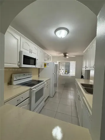 155 Lakeview Drive Weston FL 33326