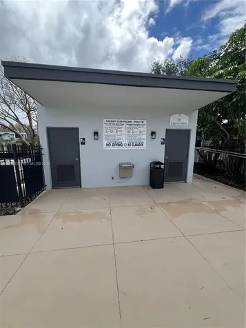 155 Lakeview Drive Weston FL 33326