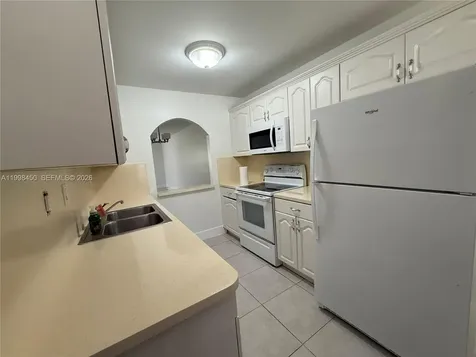 155 Lakeview Drive Weston FL 33326