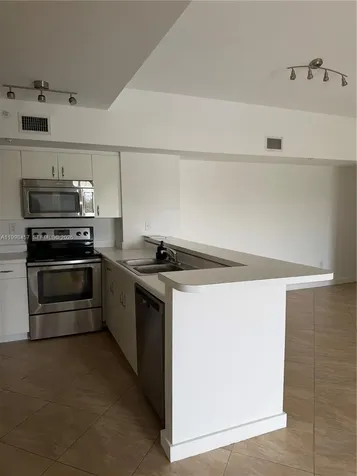 2640 S University Drive Davie FL 33328