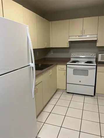 5625 W 20th Avenue Hialeah FL 33012