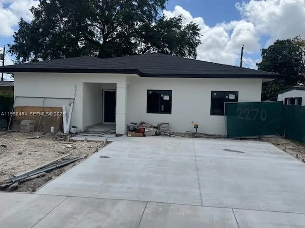 2270 Service Road Opa-Locka FL 33054