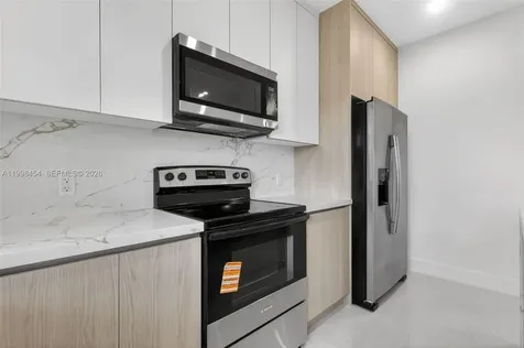 2270 Service Road Opa-Locka FL 33054