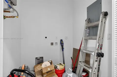 2270 Service Road Opa-Locka FL 33054