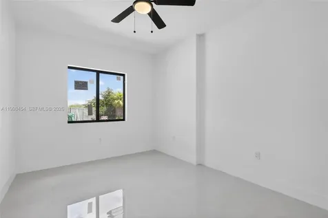 2270 Service Road Opa-Locka FL 33054