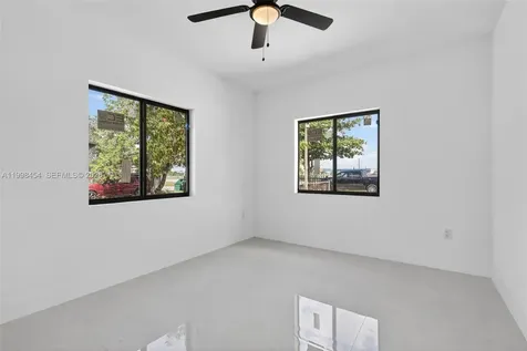 2270 Service Road Opa-Locka FL 33054