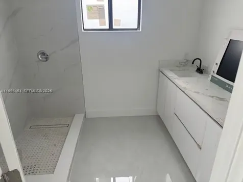 2270 Service Road Opa-Locka FL 33054
