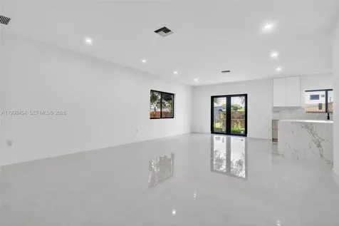2270 Service Road Opa-Locka FL 33054