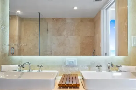 102 24th Street Miami Beach FL 33139