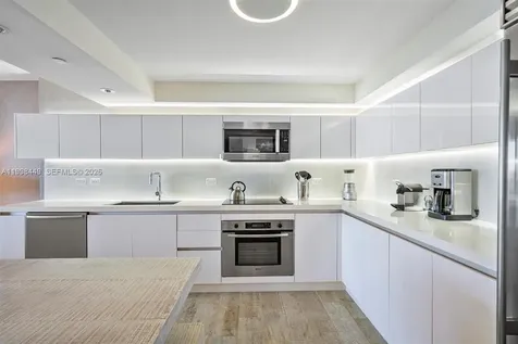 102 24th Street Miami Beach FL 33139