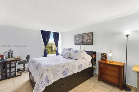840 NW 87th Avenue Miami FL 33172