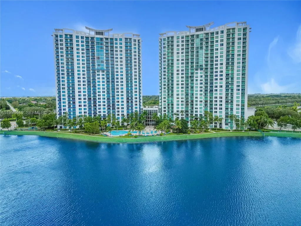 2641 N Flamingo Road Sunrise FL 33323