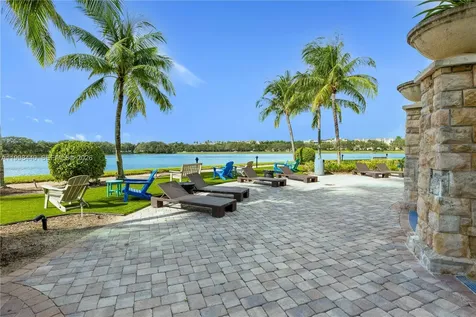 2641 N Flamingo Road Sunrise FL 33323