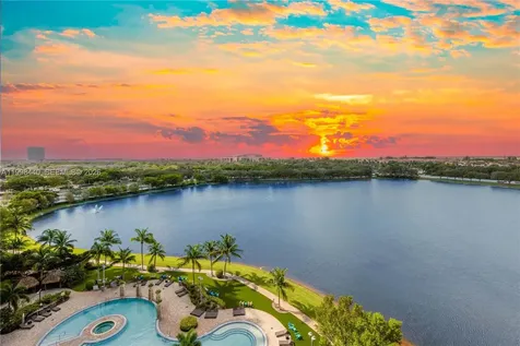 2641 N Flamingo Road Sunrise FL 33323