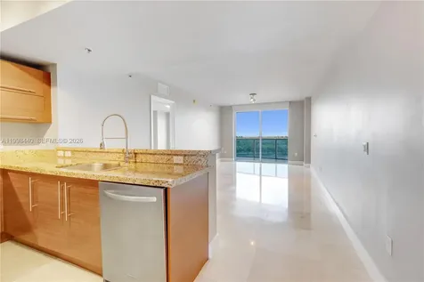 2641 N Flamingo Road Sunrise FL 33323