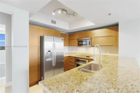 2641 N Flamingo Road Sunrise FL 33323