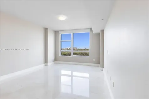 2641 N Flamingo Road Sunrise FL 33323